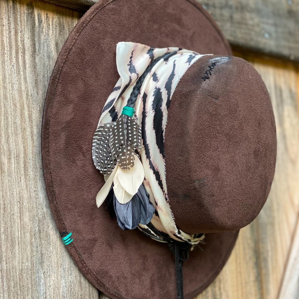 AGED BOATER HAT WITH HATBANDS LARGE BROWN HARD ROUND BRIM FESTIVAL STYLISH